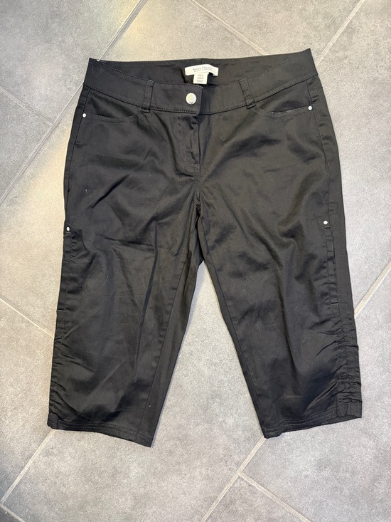 White House Black Market Pants - White House Black Market Black runched leg capri pedal pusher shorts